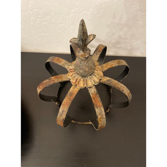 Vintage distressed salvaged style metal French chic crown - Picture 2 of 4